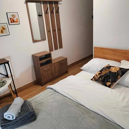 Apartment Retro Faktura Vat