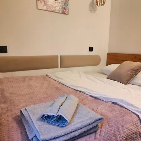 Retro Fv Apartament *