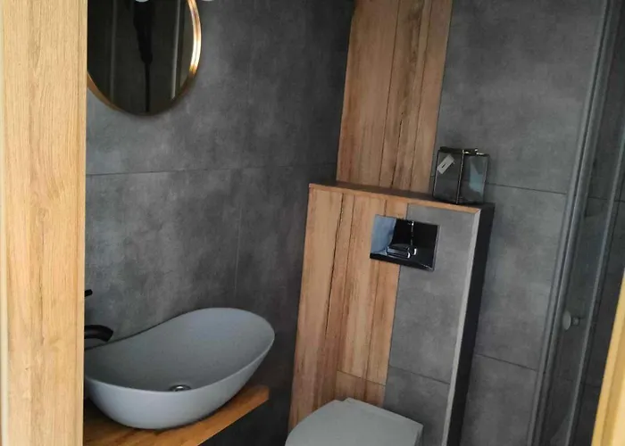 Retro Fv 아파트 코잘린